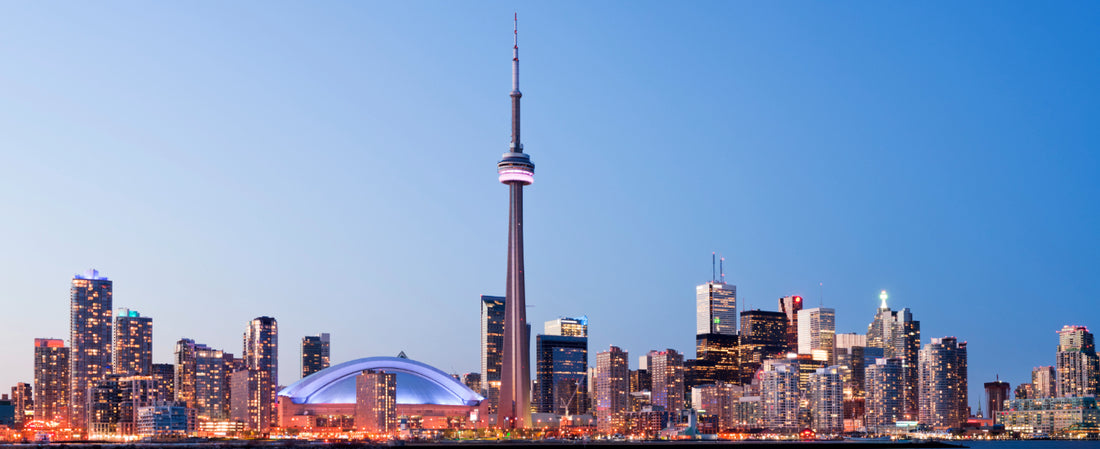 Explore the Iconic CN Tower: Toronto’s Sky-High Landmark