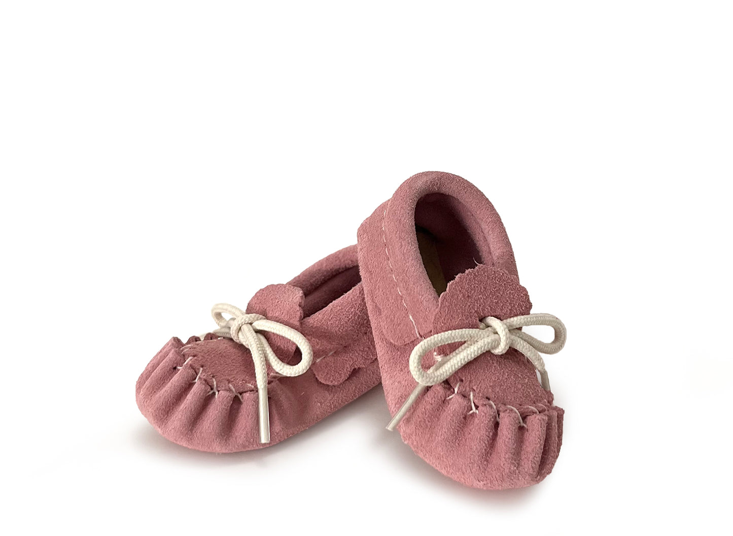 Baby suede moccasins with soft sole and lace up in color flamingo